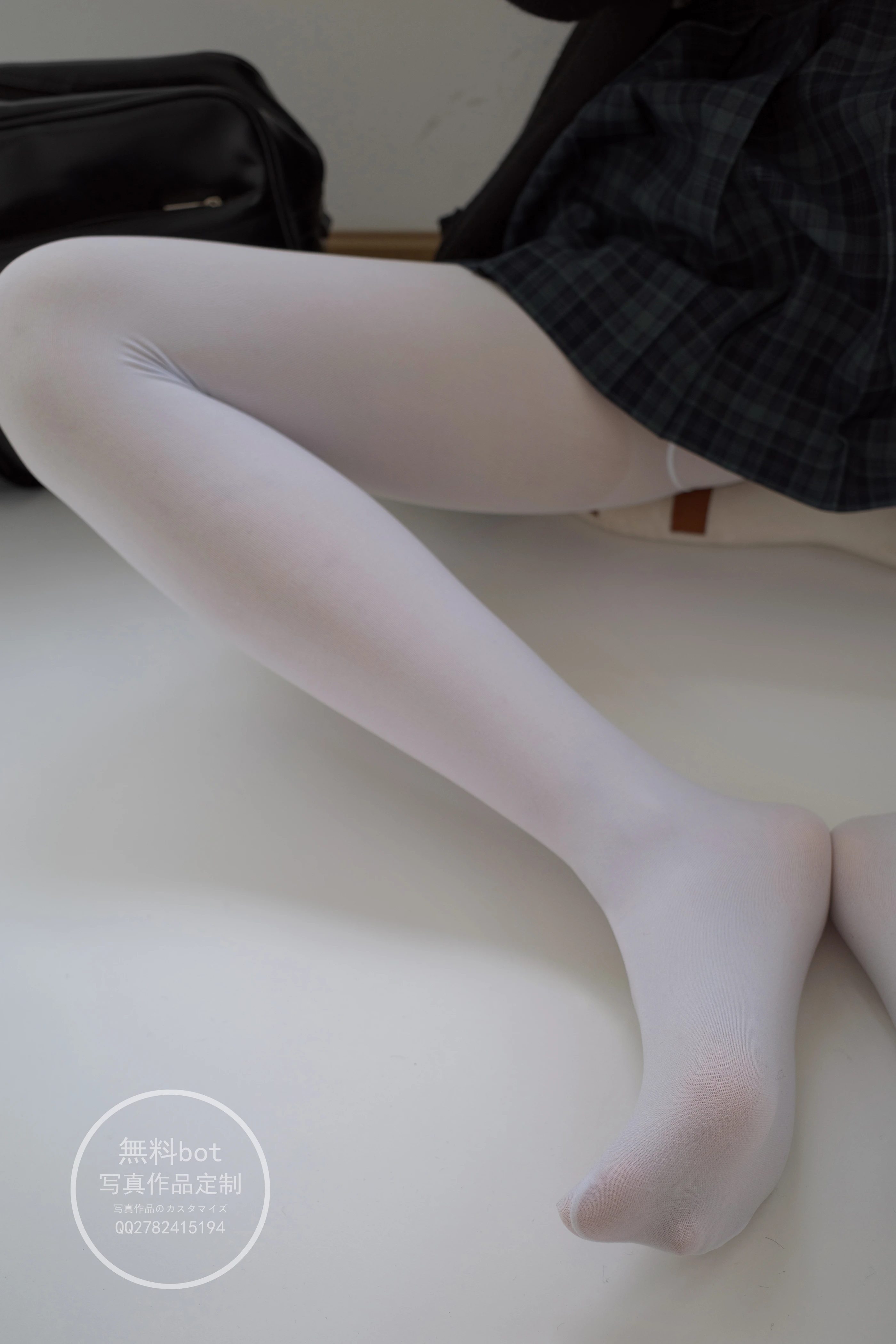 森萝财团 有料002  小香 室内JK白丝少女 [86P]插图8